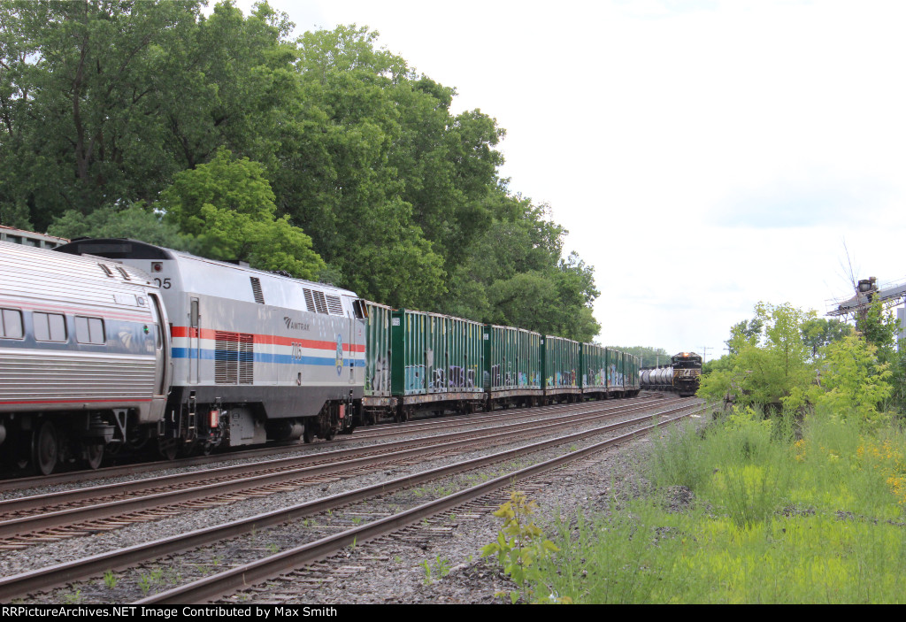 Amtrak 281 "Empire Service" and CSX B713